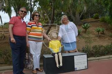Daños a la escultura de Sanmao en San Juan (Foto TA)